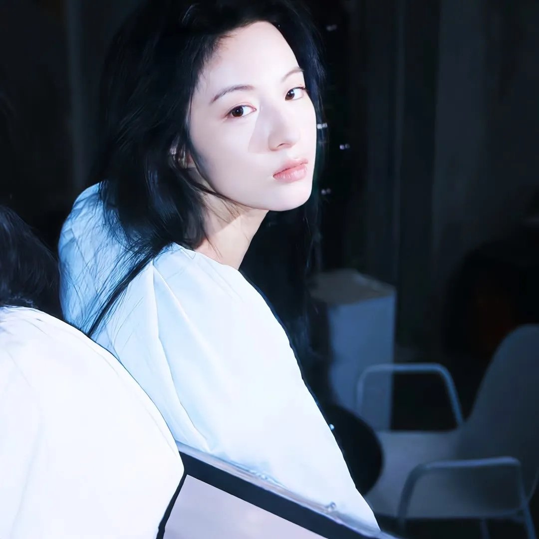 无手的少女